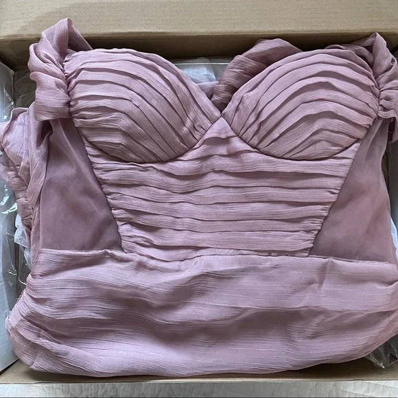 Miss Circle Sirene Blush Silk pleated off shoulder balloon sleeve dress. - Picture 2 of 5